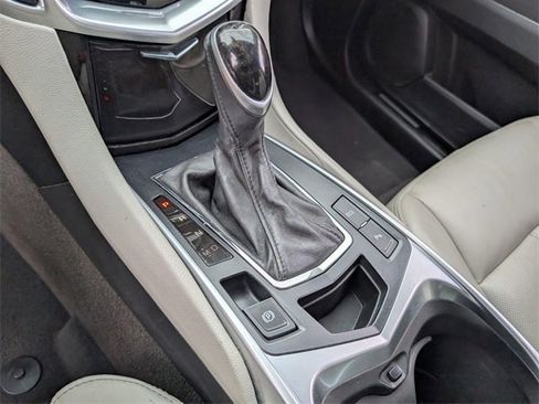 Used 2014 Cadillac SRX Luxury image 21