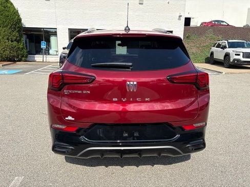 Used 2025 Buick Encore GX Sport Touring AWD/4WD image 4