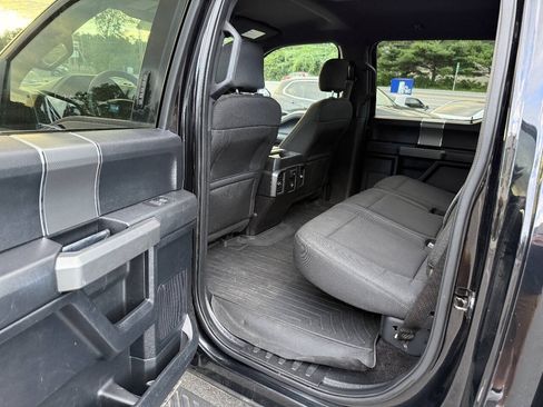 Used 2016 Ford F150 XLT w/ Equipment Group 302A Luxury AWD/4WD image 12