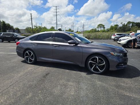 Used 2020 Honda Accord Sport image 2