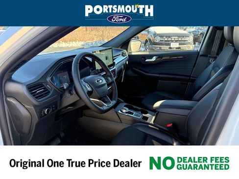 New 2026 Ford Escape ST-Line w/ Tech Pack #1 image 3