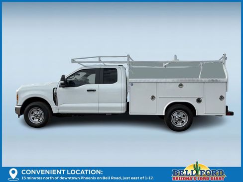 New 2025 Ford F350 XL w/ XL Chrome Package image 3