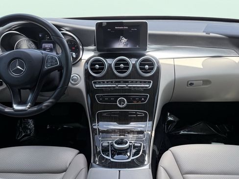 Used 2018 Mercedes-Benz C 300 Sedan image 31