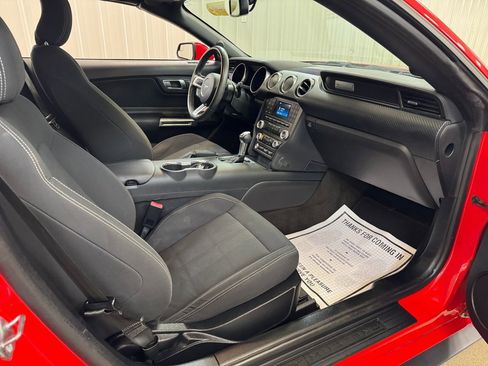 Used 2018 Ford Mustang Convertible image 22