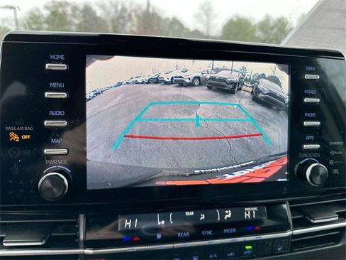 Certified 2024 Toyota Sienna XLE w/ XLE Plus Package image 18