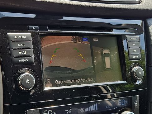 Certified 2019 Nissan Rogue SV w/ Premium Package AWD/4WD image 17