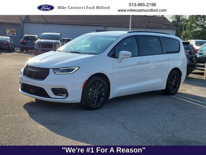 Used 2021 Chrysler Pacifica Touring w/ S Appearance Package