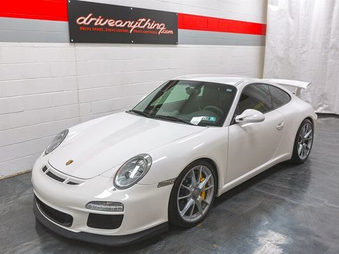 Used 2010 Porsche 911 GT3 RWD image 1
