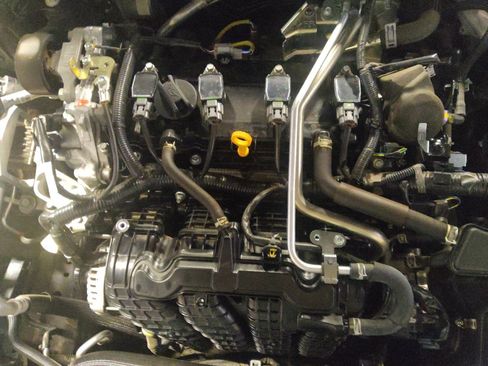 Used 2025 Nissan Altima 2.5 SR FWD image 30