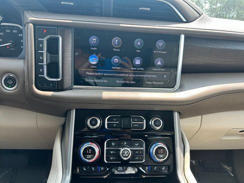 Used 2021 GMC Yukon Denali w/ Denali Ultimate Package AWD/4WD image 25