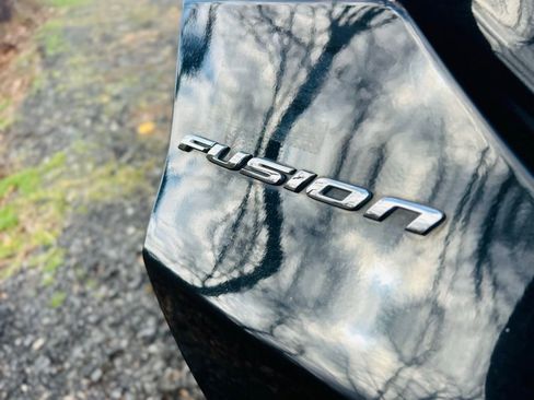 Used 2018 Ford Fusion Titanium image 10