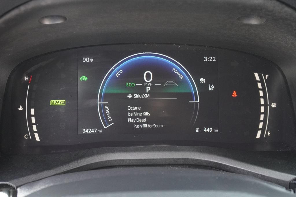 Used 2025 Toyota Camry LE FWD image 21