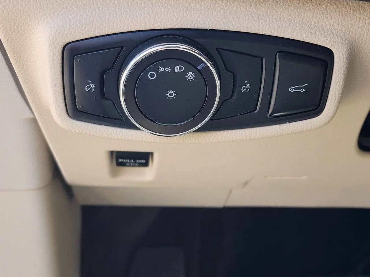 Used 2017 Lincoln MKC Reserve w/ Lincoln MKC Climate Package AWD/4WD image 19
