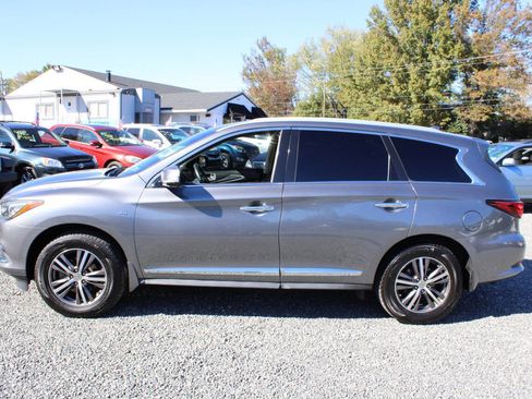 Used 2019 INFINITI QX60 Luxe w/ Essential Package image 10