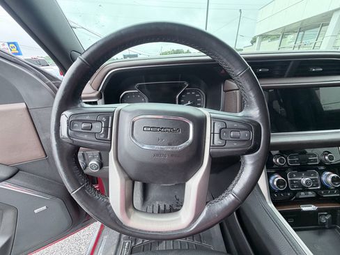 Used 2021 GMC Yukon Denali RWD image 14
