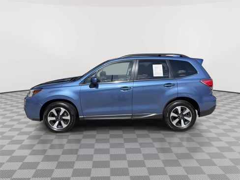Used 2018 Subaru Forester 2.5i Limited AWD/4WD image 12