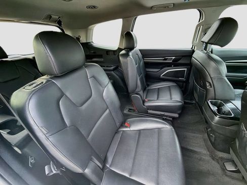 Used 2025 Kia Telluride S AWD/4WD image 12
