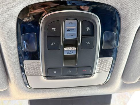 Used 2021 Hyundai Palisade Limited image 37