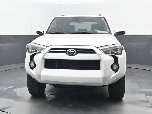 Used 2020 Toyota 4Runner SR5 Premium w/ Moonroof Package AWD/4WD image 22