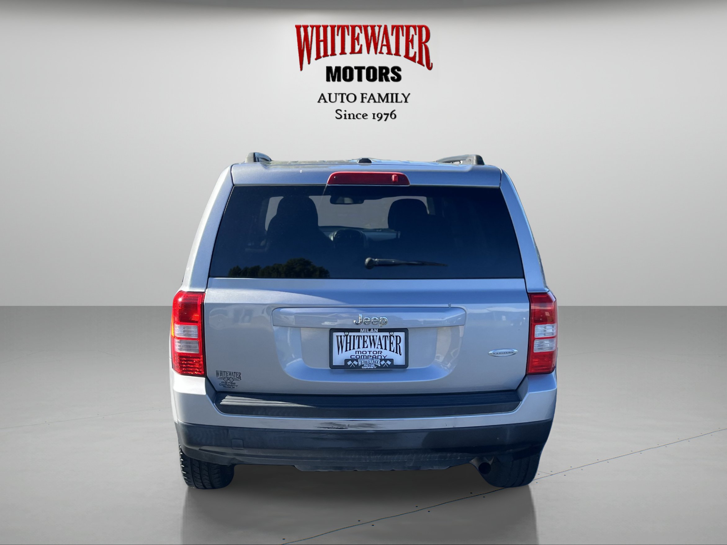 Used 2016 Jeep Patriot Latitude FWD image 4