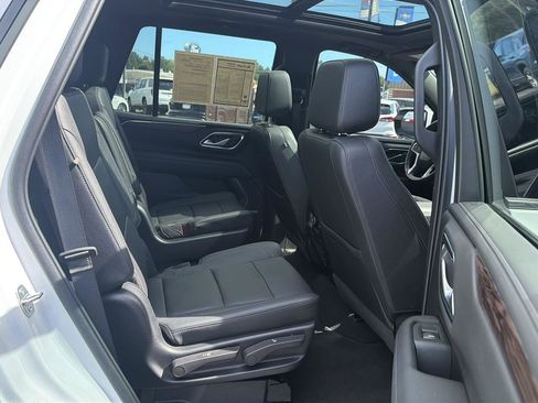 Used 2022 Chevrolet Tahoe LT w/ LT Signature Plus Package RWD image 14