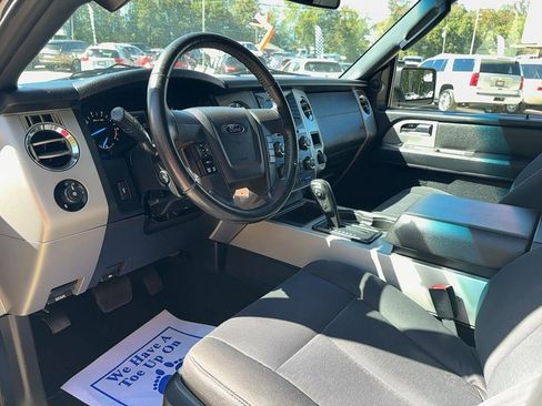 Used 2016 Ford Expedition EL XLT image 24