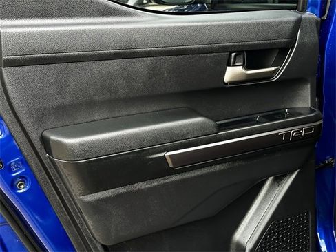 Certified 2025 Toyota Tacoma TRD Off-Road image 29