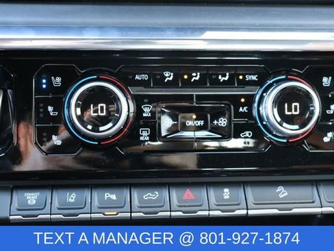 Used 2024 GMC Sierra 2500 Denali Ultimate image 32