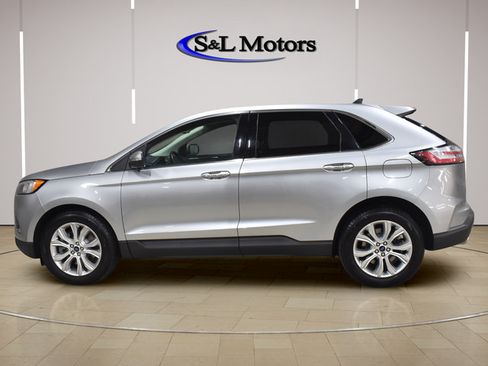 Used 2022 Ford Edge Titanium AWD/4WD image 4