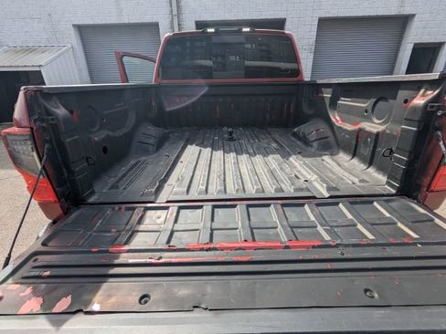 Used 2017 Nissan Titan S AWD/4WD image 19