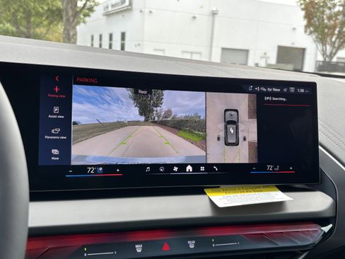 Used 2026 BMW X3 xDrive30 w/ Premium Package image 26