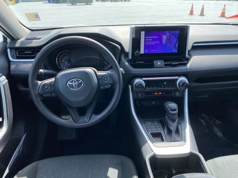 Used 2024 Toyota RAV4 XLE AWD/4WD image 11