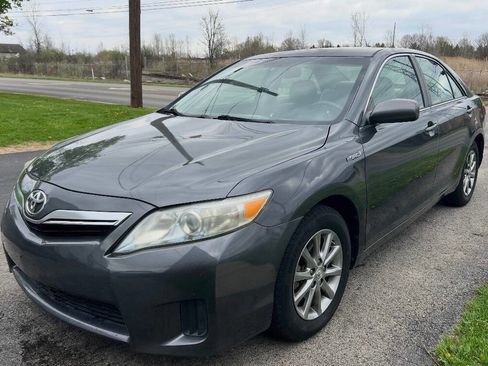 Used 2010 Toyota Camry Hybrid image 3