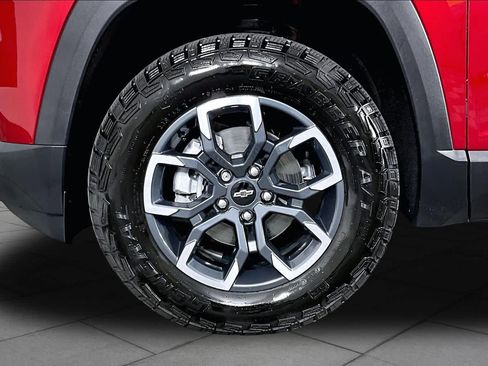 Certified 2026 Chevrolet Equinox ACTIV w/ LPO, Floor Liner Package FWD image 21