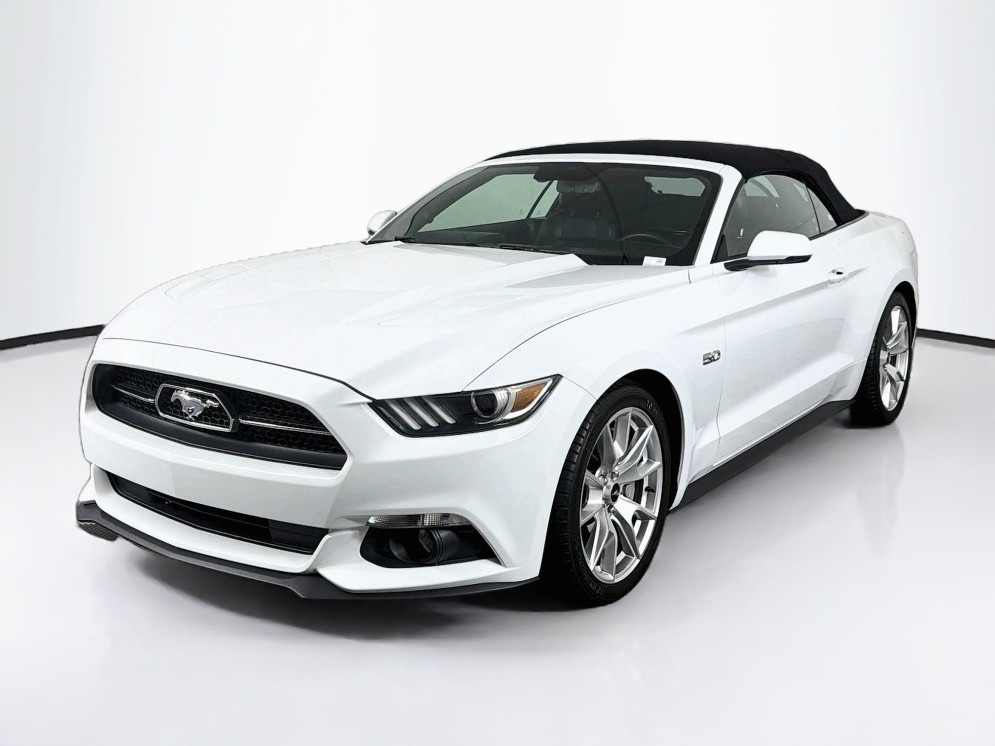 Used 2015 Ford Mustang GT Premium w/ Equipment Group 401A RWD image 3