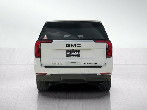 New 2026 GMC Yukon XL Elevation w/ LPO, Elevation Black Package AWD/4WD image 5