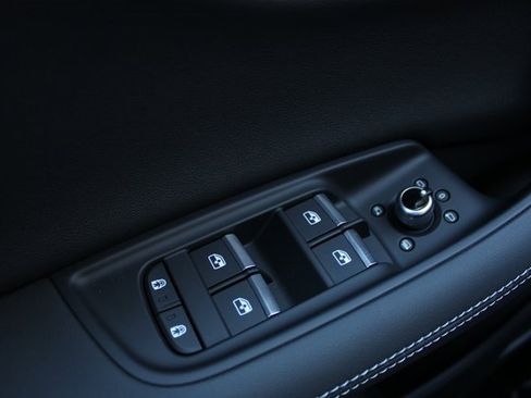 New 2025 Audi Q7 3.0T Premium Plus image 18