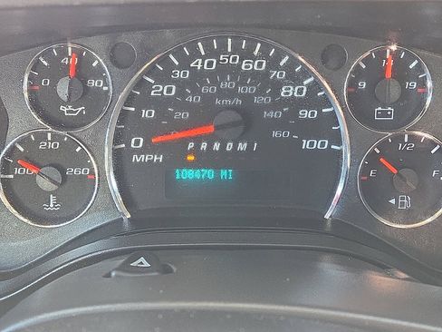 Used 2016 Chevrolet Express 2500 image 16