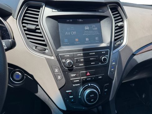 Used 2017 Hyundai Santa Fe Sport w/ 2.4L Value Package 06 FWD image 12