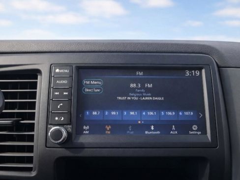 Used 2020 Nissan NV 2500 S image 15