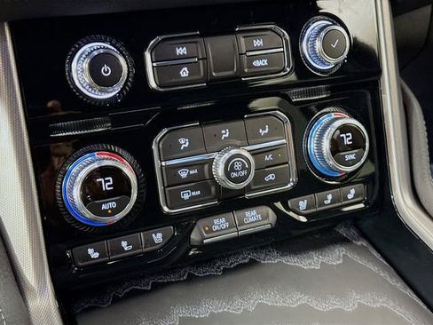 Used 2024 GMC Yukon Denali w/ Max Trailering Package image 17