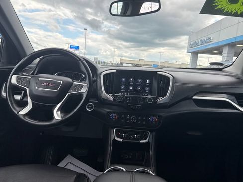 Used 2023 GMC Terrain SLT AWD/4WD image 14
