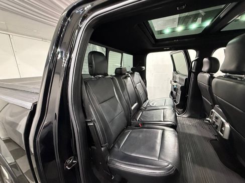 Used 2017 Ford F150 Lariat w/ Equipment Group 502A Luxury AWD/4WD image 23