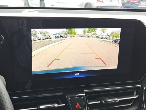 Used 2025 Chevrolet TrailBlazer RS w/ Convenience Package FWD image 18