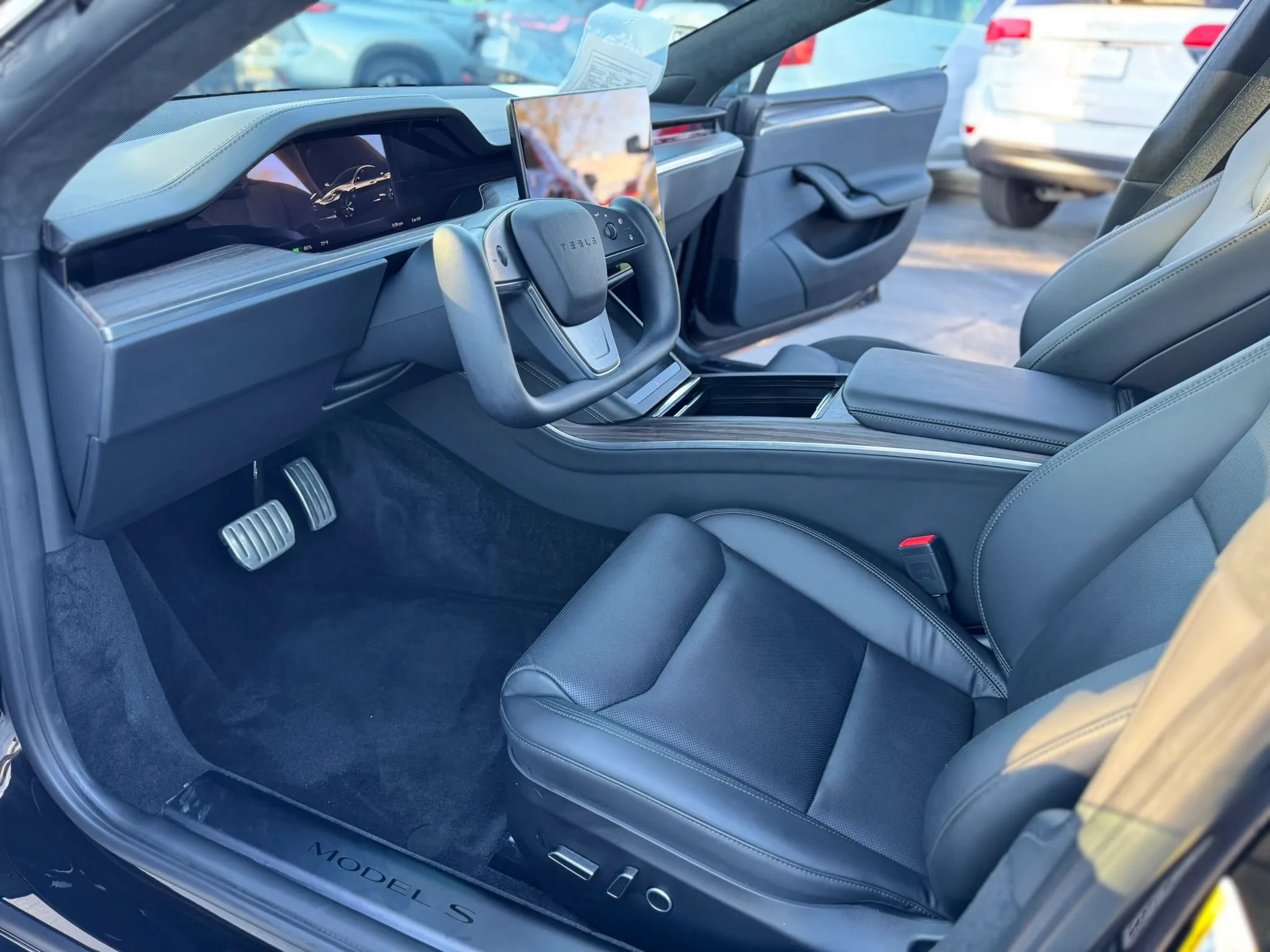 Used 2022 Tesla Model S Standard Range AWD/4WD image 9