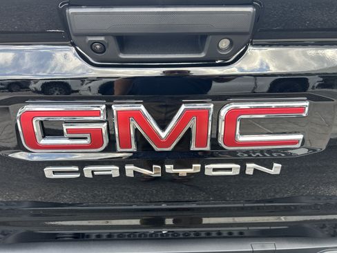 New 2026 GMC Canyon AT4 w/ Technology Plus Package AWD/4WD image 8