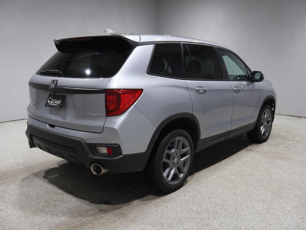 Used 2023 Honda Passport EX-L image 2