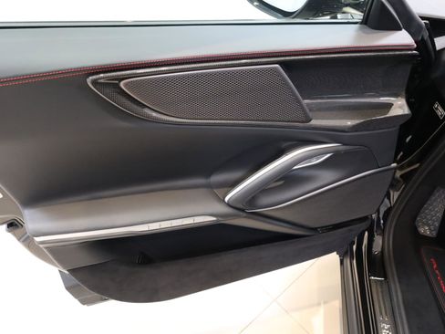 Certified 2025 Ferrari Purosangue image 27