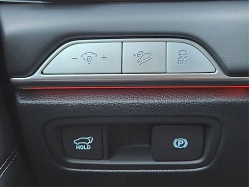 Used 2025 Genesis GV80 2.5T Prestige image 16