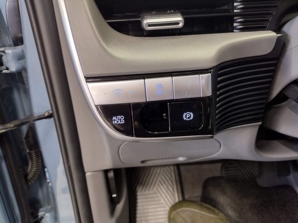 Certified 2024 Hyundai Ioniq 5 SE AWD/4WD image 22